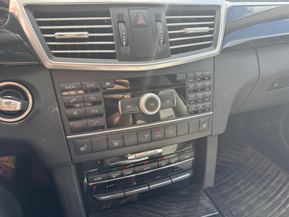 MERCEDES-BENZ E 2011