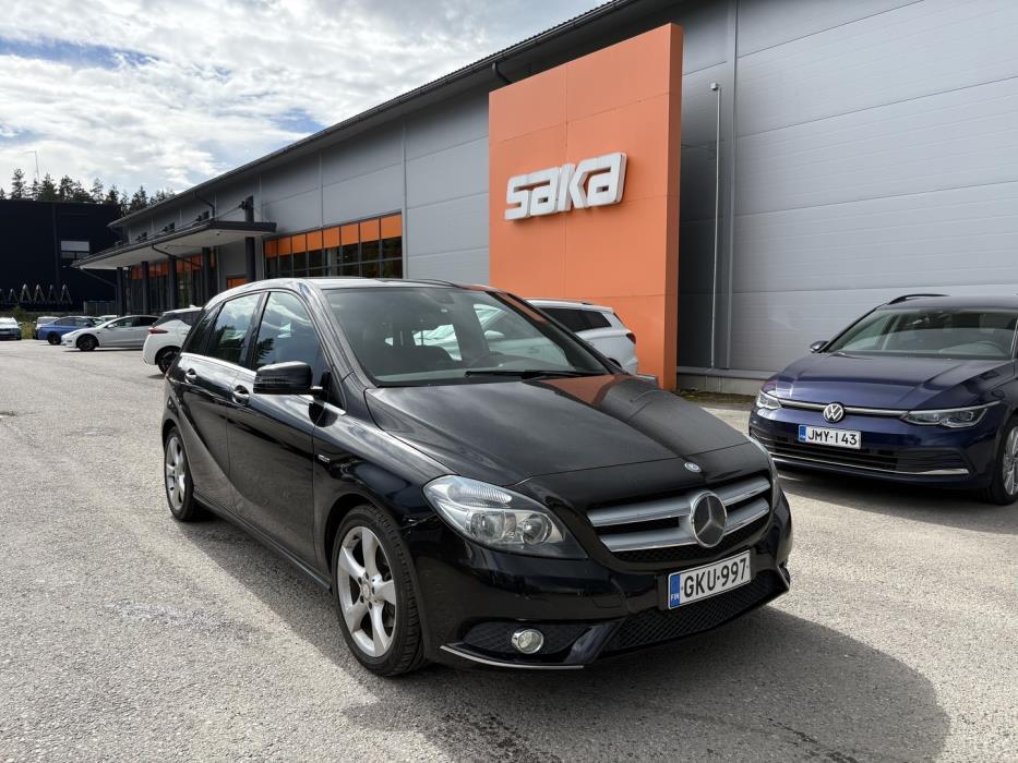 MERCEDES-BENZ B 2012
