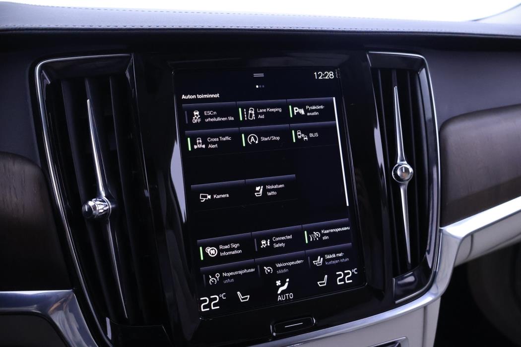 VOLVO V90 2021