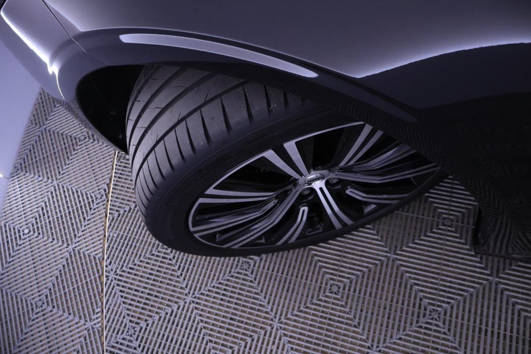 VOLVO V90 2021