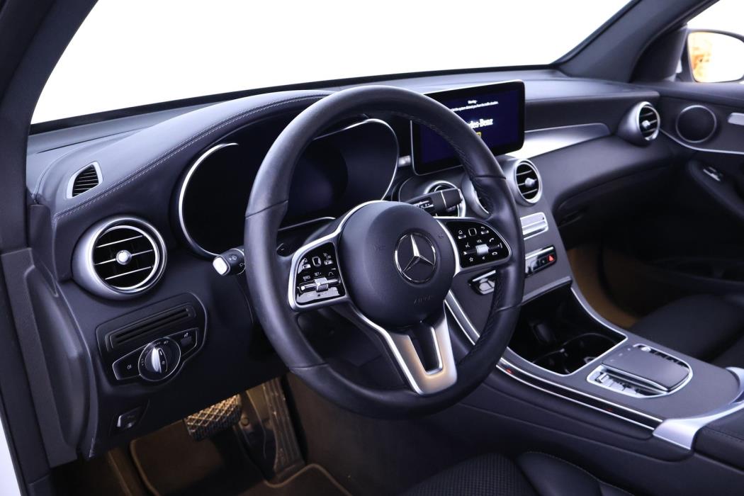 MERCEDES-BENZ GLC 2022