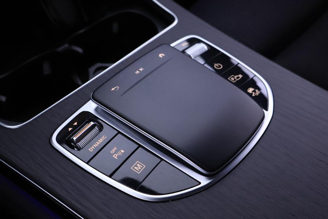 MERCEDES-BENZ GLC 2022