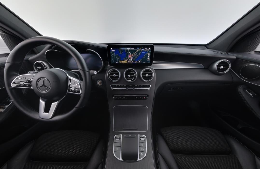 MERCEDES-BENZ GLC 2022