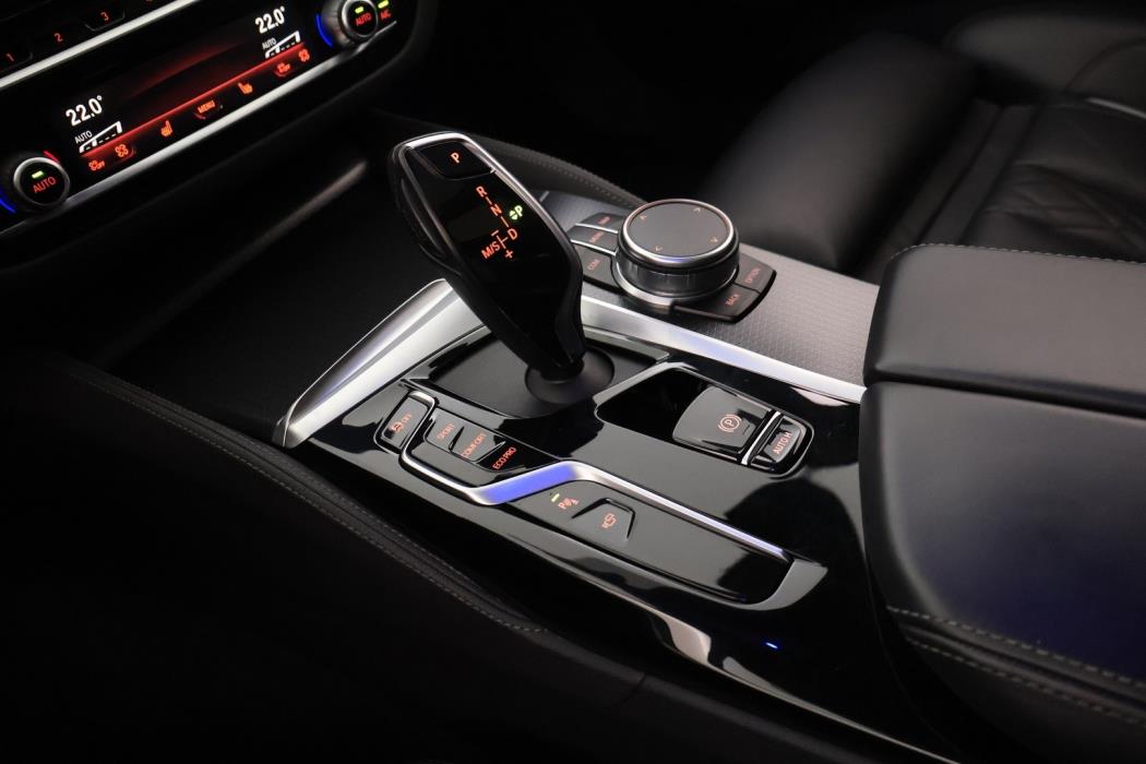 BMW 520 2021