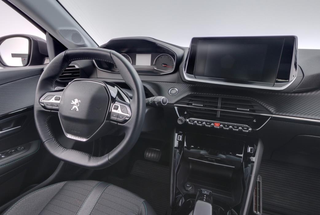 PEUGEOT 208 2021