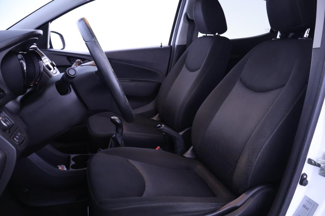 OPEL Karl 2016