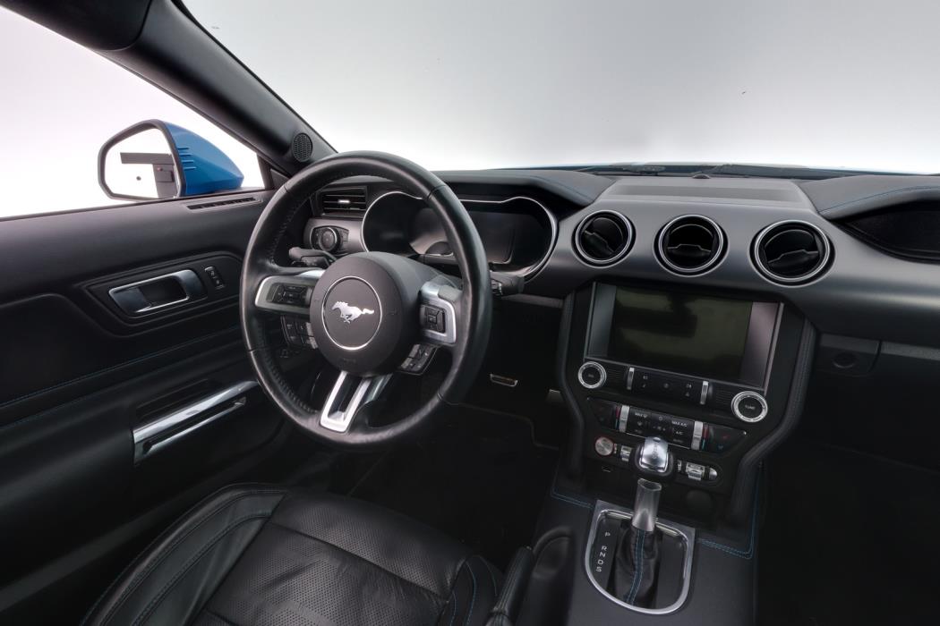 FORD Mustang 2021