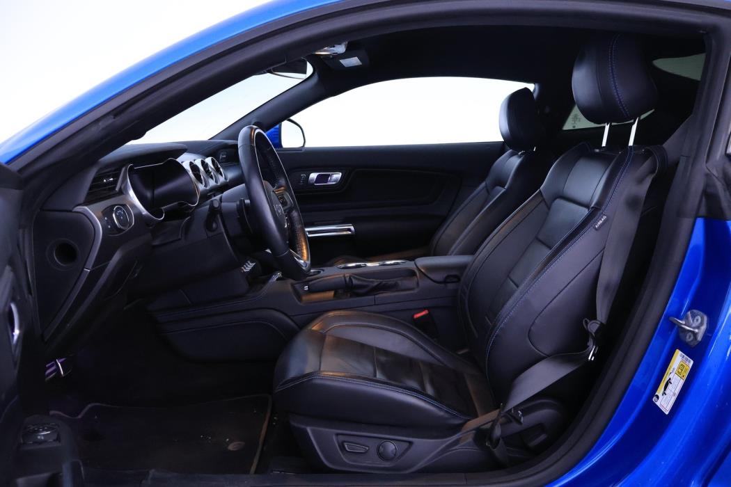 FORD Mustang 2021