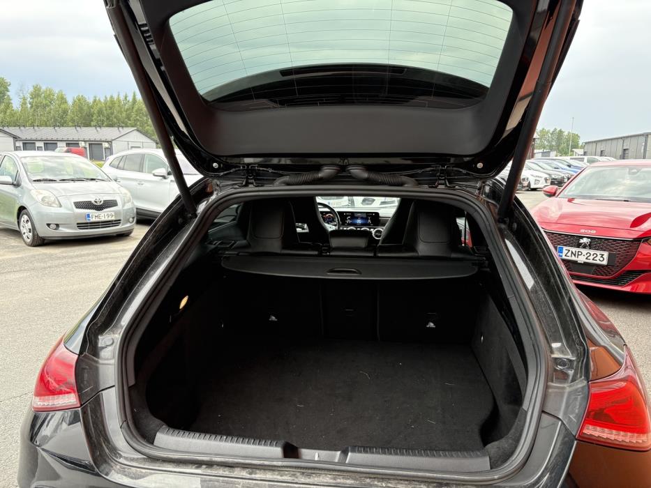 MERCEDES-BENZ CLA 2021