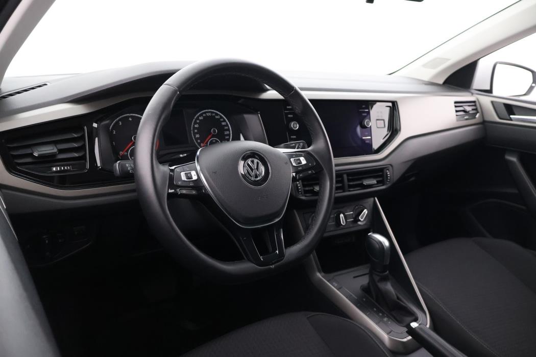 VOLKSWAGEN Polo 2020