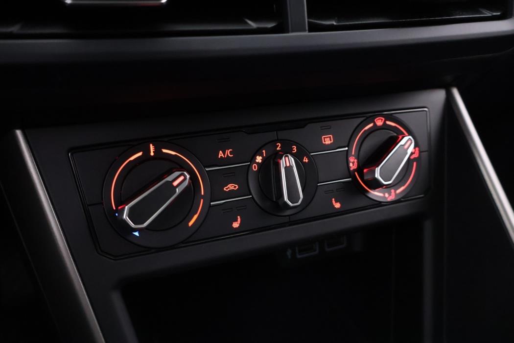 VOLKSWAGEN Polo 2020