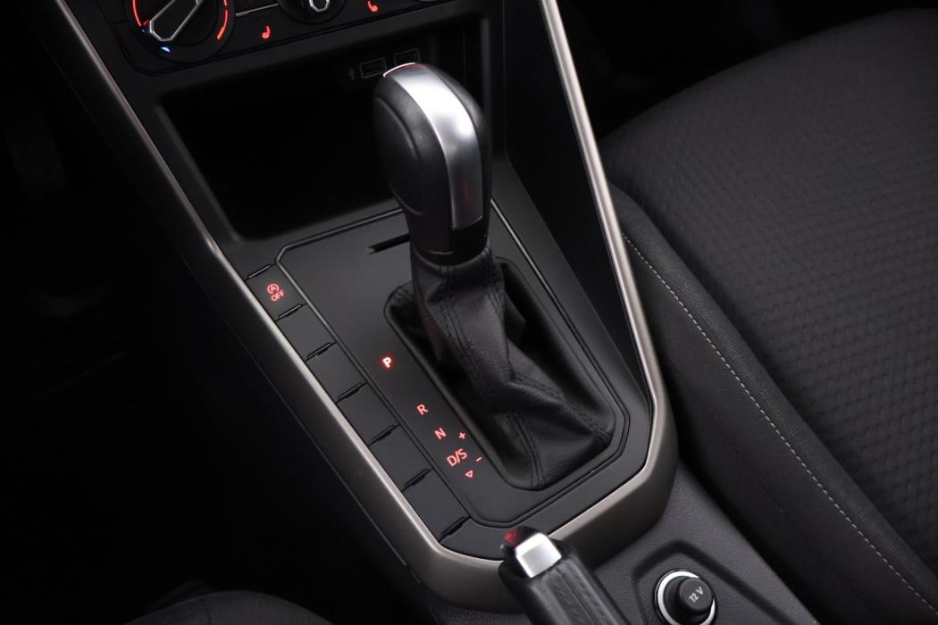 VOLKSWAGEN Polo 2020