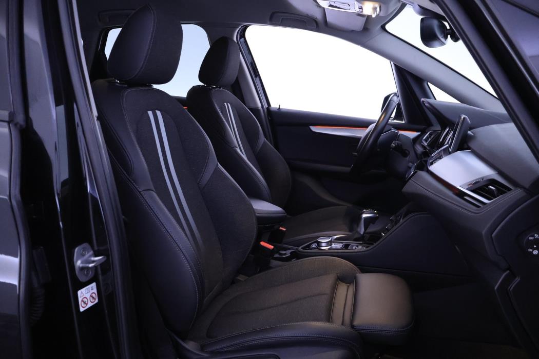 BMW 225 2019