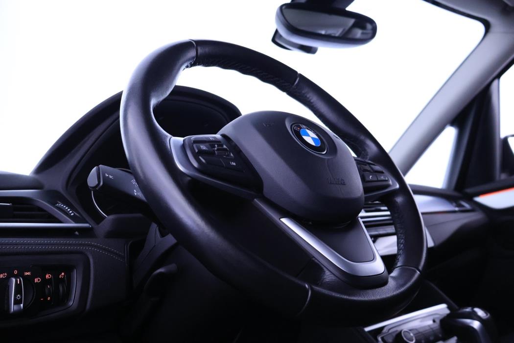 BMW 225 2019