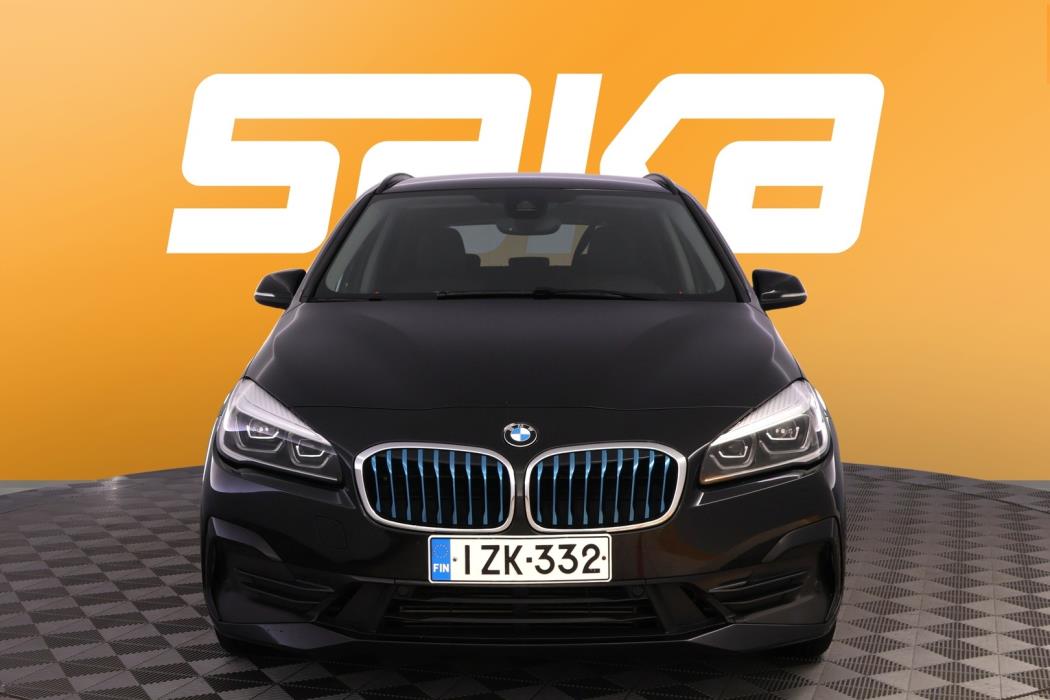 BMW 225 2019