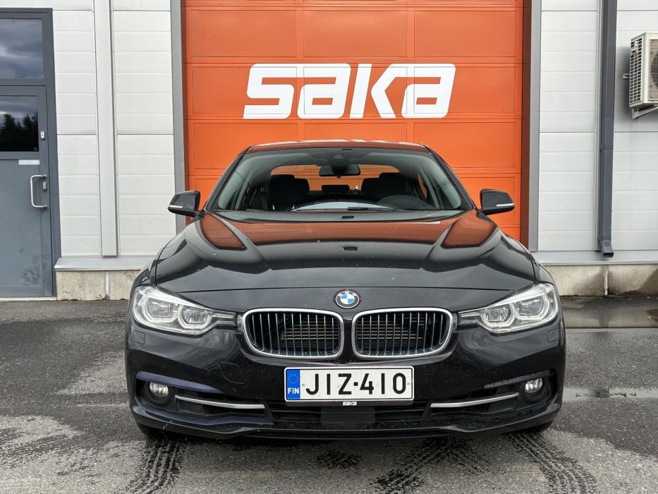 BMW 330 2017