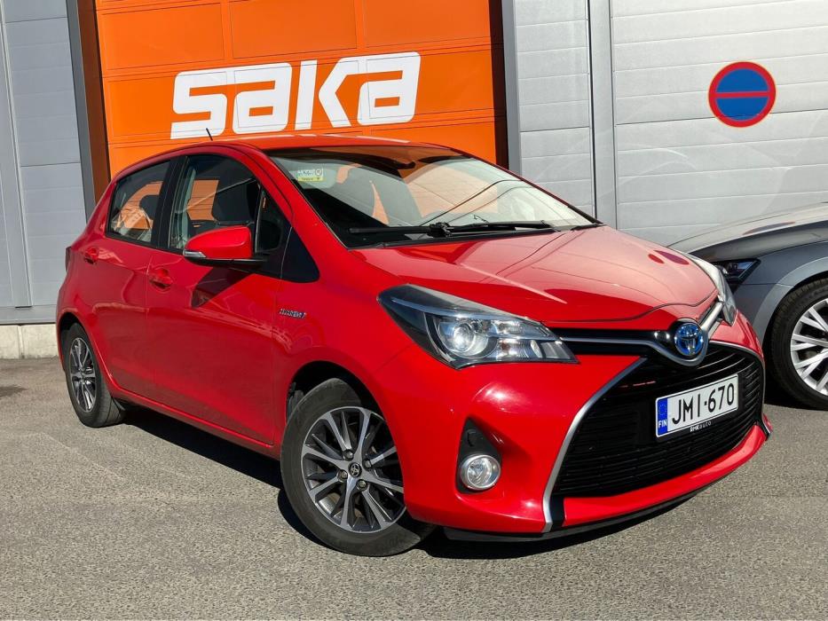 TOYOTA Yaris 2016