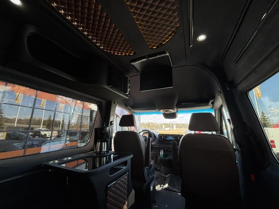 MERCEDES-BENZ Sprinter 2023