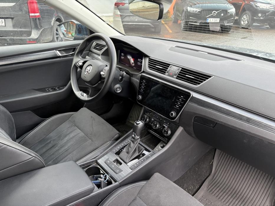 SKODA Superb 2024