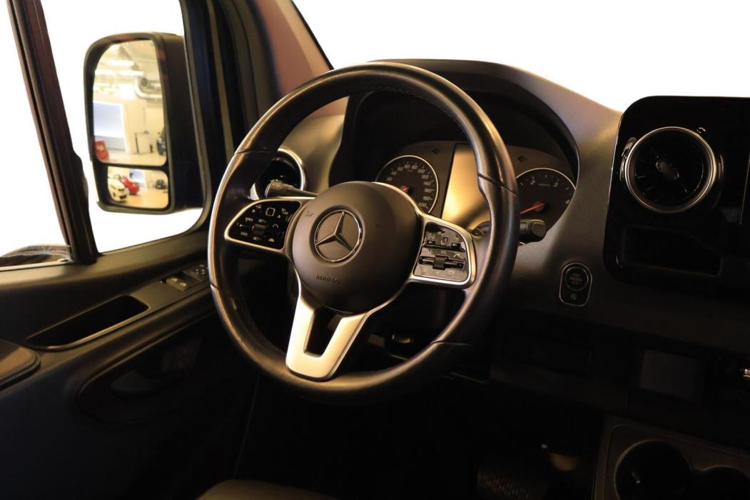 MERCEDES-BENZ Sprinter 2022
