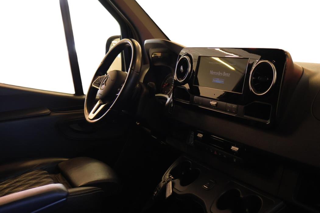 MERCEDES-BENZ Sprinter 2022