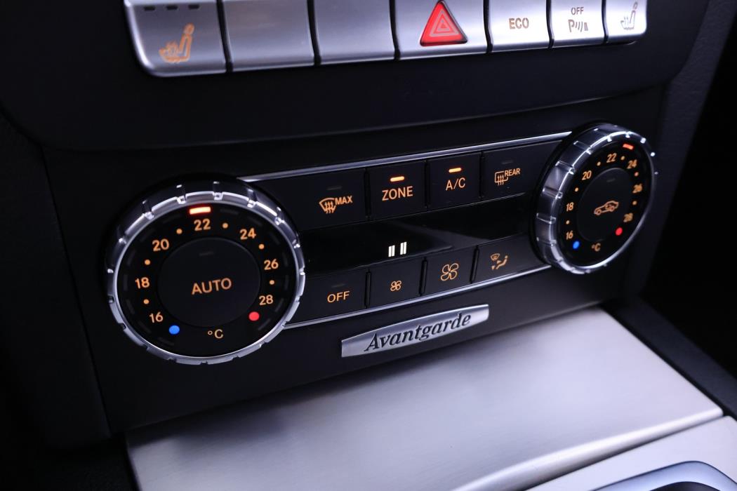 MERCEDES-BENZ C 2013