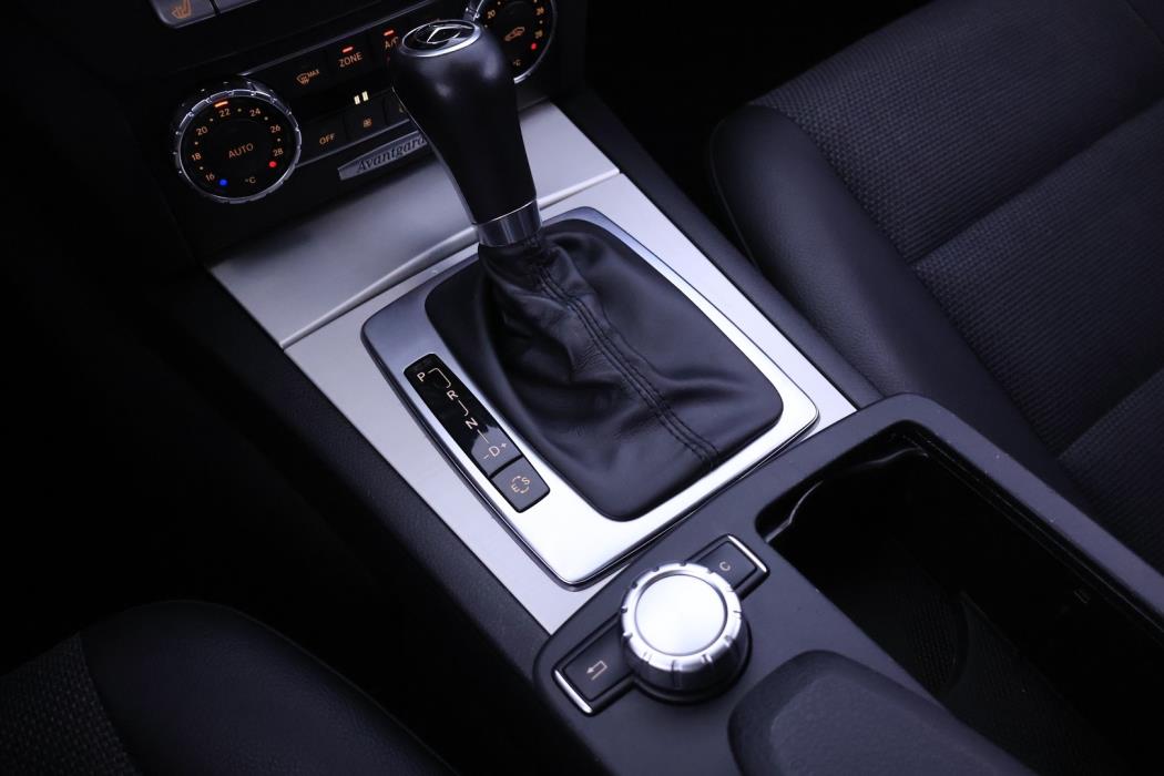 MERCEDES-BENZ C 2013