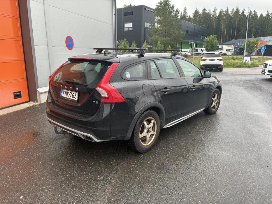VOLVO V60 Cross Country 2016
