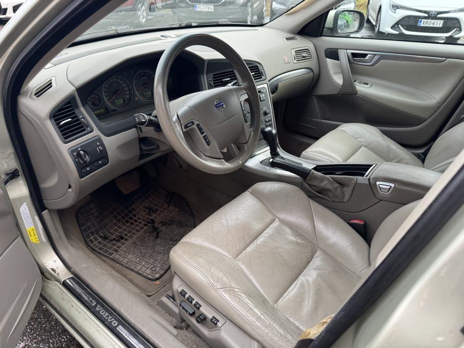 VOLVO V70 2007