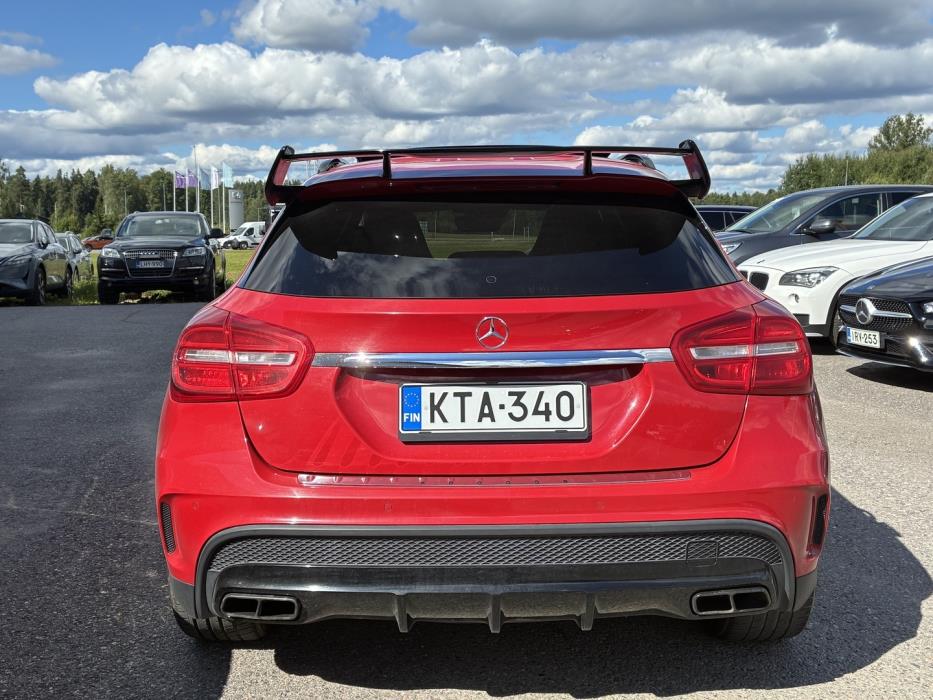MERCEDES-BENZ GLA 45 AMG 2016