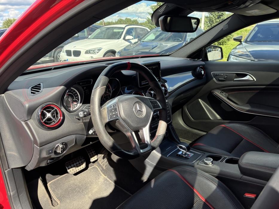 MERCEDES-BENZ GLA 45 AMG 2016