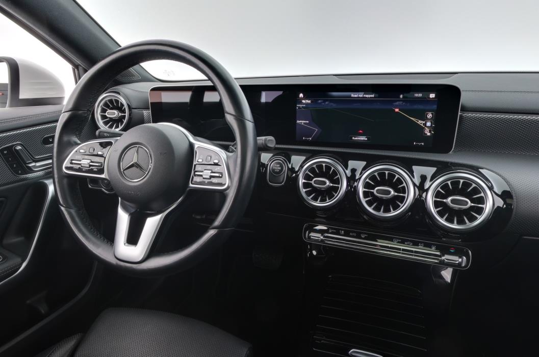 MERCEDES-BENZ A 2019