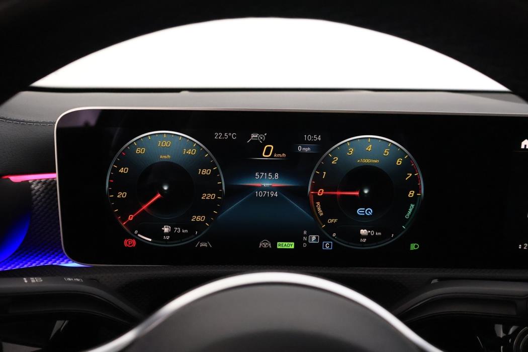 MERCEDES-BENZ A 2019