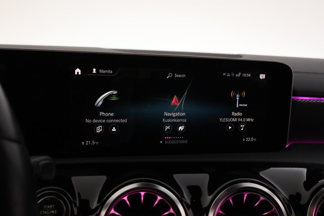 MERCEDES-BENZ A 2019