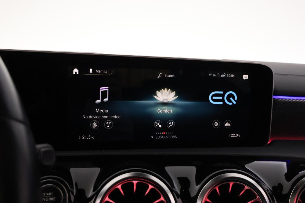 MERCEDES-BENZ A 2019