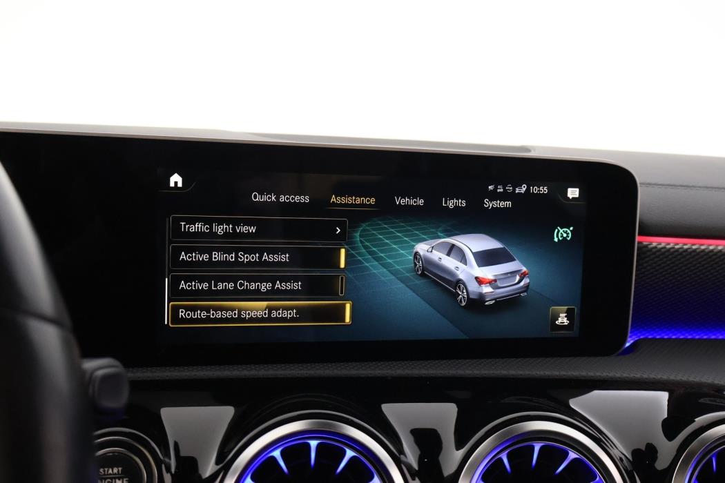 MERCEDES-BENZ A 2019