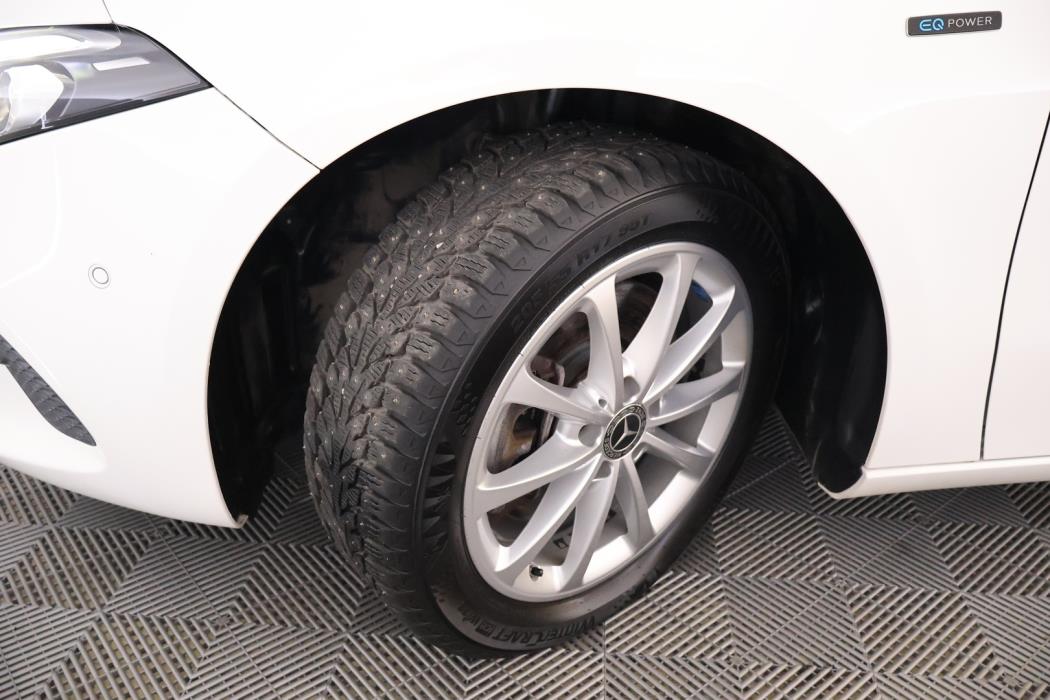 MERCEDES-BENZ A 2019