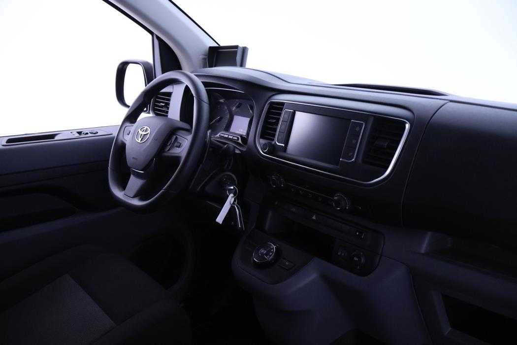 TOYOTA Proace 2023