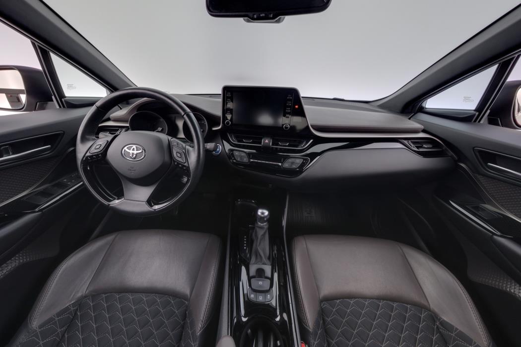 TOYOTA C-HR 2021
