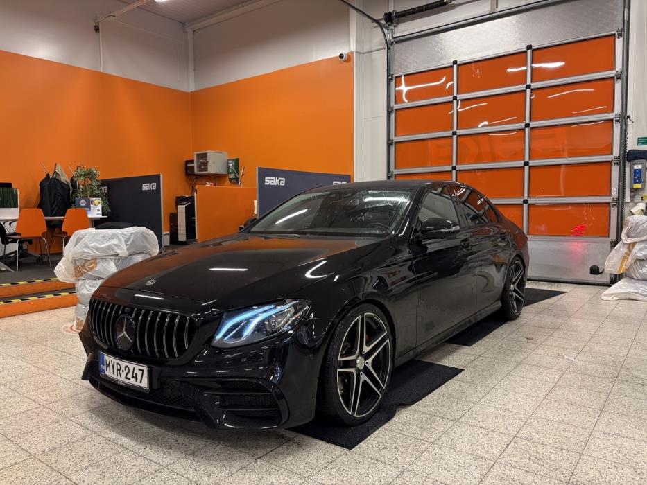 MERCEDES-BENZ E 2018