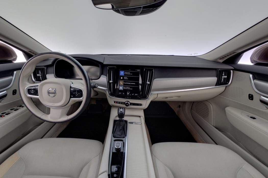 VOLVO V90 2017