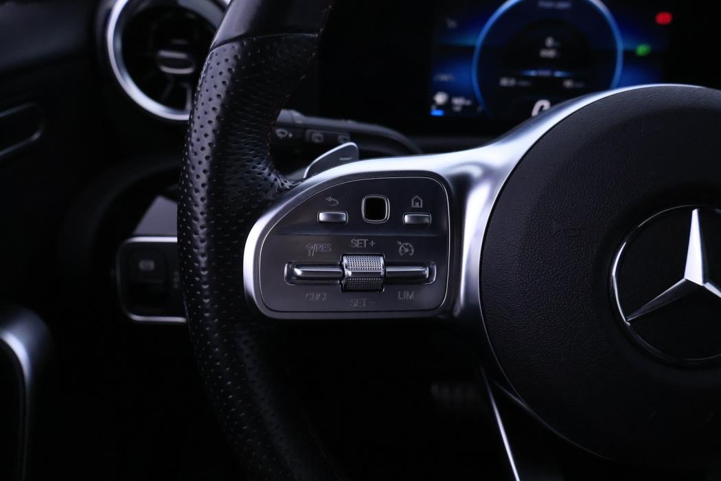 MERCEDES-BENZ A 2021