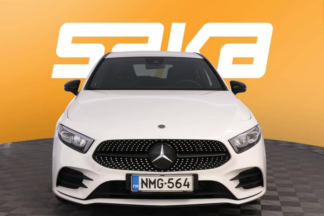 MERCEDES-BENZ A 2021