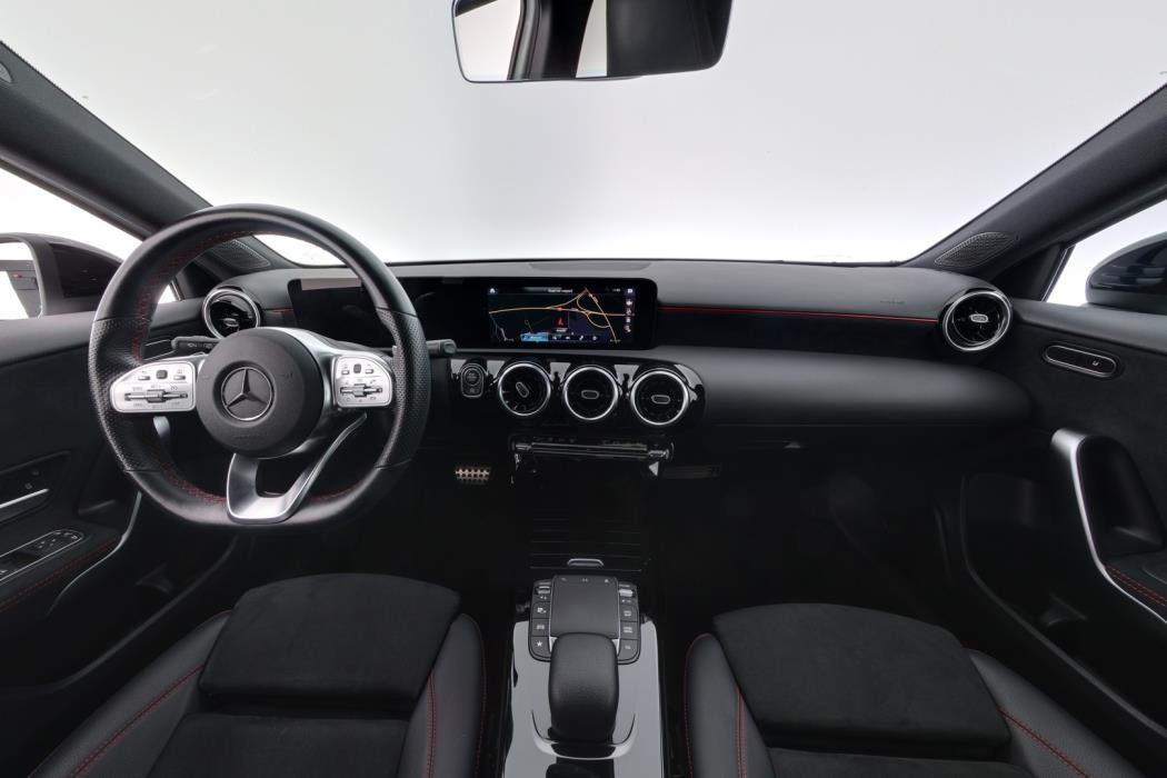 MERCEDES-BENZ A 2021