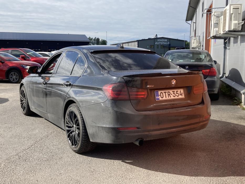 BMW 320 2013