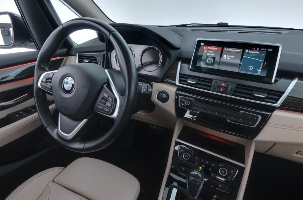 BMW 225 2019
