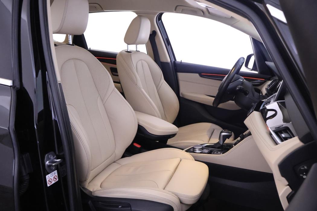 BMW 225 2019
