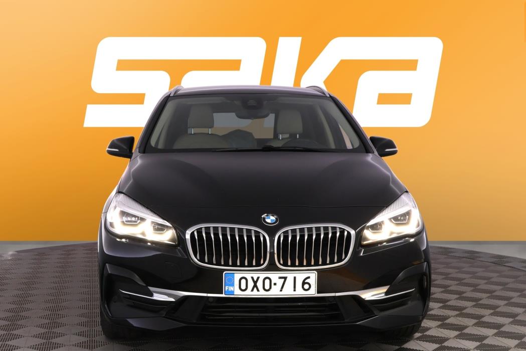 BMW 225 2019