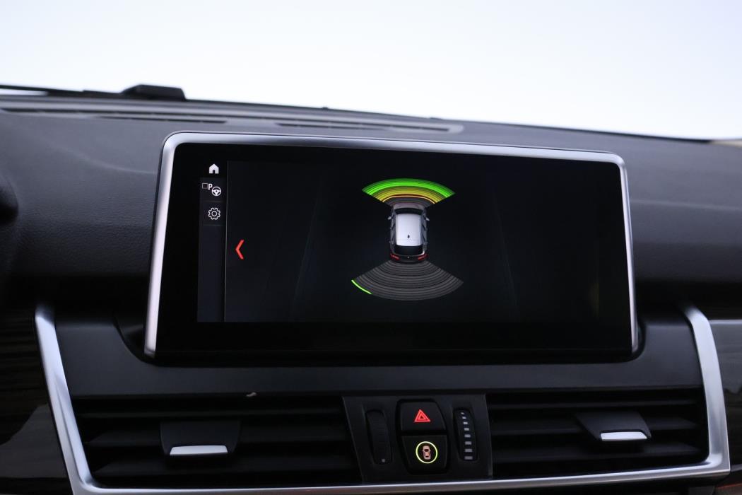 BMW 225 2019