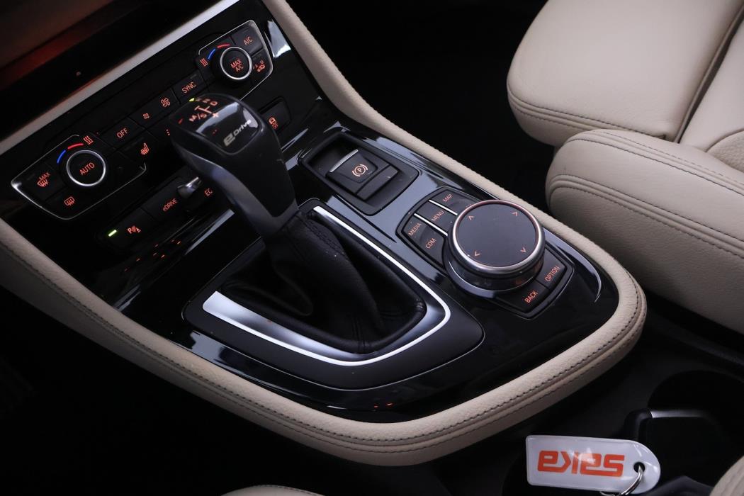 BMW 225 2019